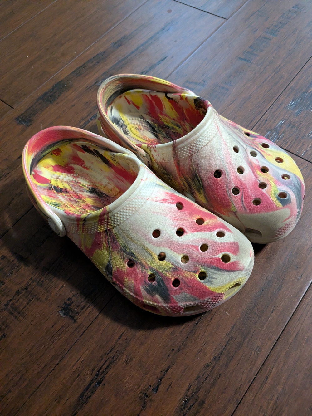 Kids Casual Slip-On Clogs in Pink, Yellow & Black